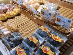 -顶东面包花园·生日蛋糕(世博店)