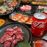 总统府旁有个山洞烤肉？