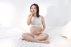 点击看大图 -专注孕妇照亲子照·纪田摄影