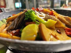 -天天向上素食餐厅(五台山店)