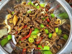-湖南人家湘菜馆(镇江路店)