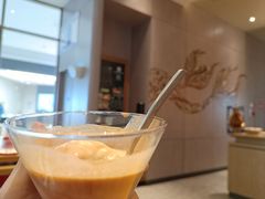 -星巴克臻选(盐城金鹰聚龙湖店)