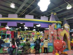 点击看大图 -维佳童话镇演出现场(徐东店)