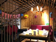卡座-别院里音乐餐酒吧(双流航空港店)