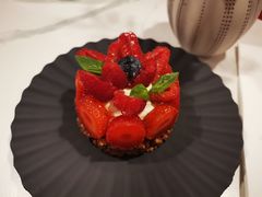 -潮一不贰·法式甜品·生日蛋糕·西式简餐(外滩店)