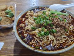 -丁丁猫重庆小面(徐州路店)