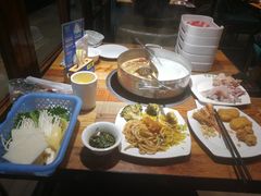 -蒙肥羊·酸汤潮牛·鲜牛肉火锅烤肉自助(岗顶店)