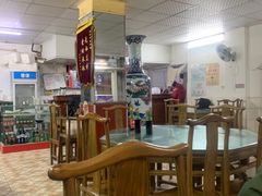 大堂-四平包子铺