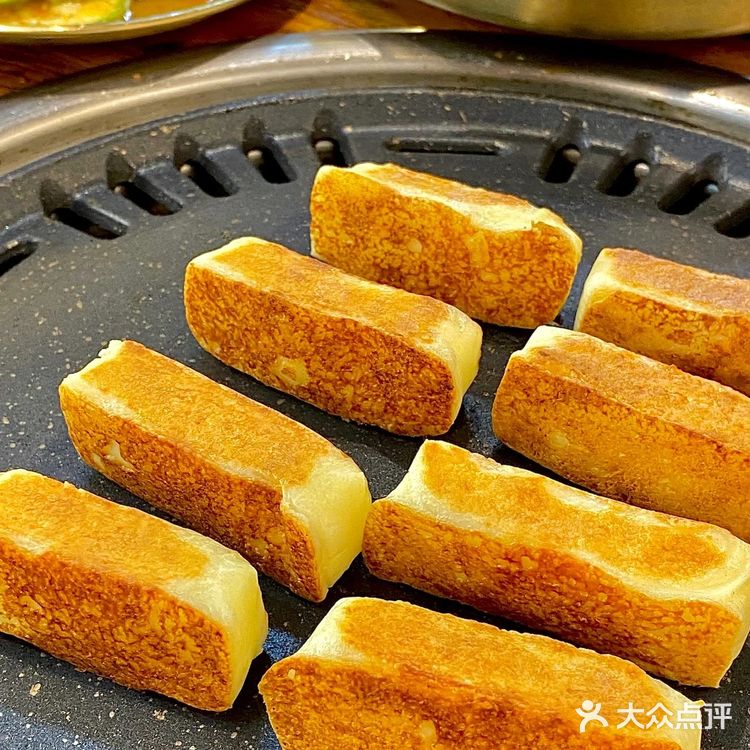到底是谁爱吃……