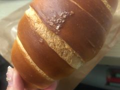 海盐牛角包-黑草莓(重庆路店)