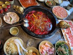 -渝大狮毛肚老火锅(遂宁万达店)