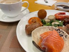 -上海西藏大厦万怡自助餐厅(徐汇店)