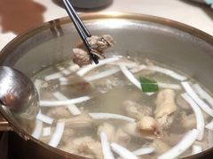 -喃喃椰·糟粕醋·椰子鸡火锅(七堡花园店)
