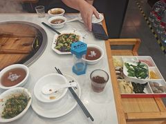 -鲁员外地锅鸡地锅鱼(古墩路店)