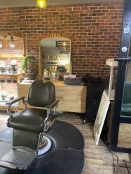 -青木造型HAIR·あおき髪を刈る潮人店