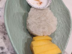 -金马门国际美食百汇(珞喻路店)