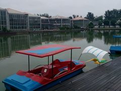 -红栌温泉山庄生态美食餐厅