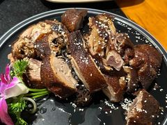 -小饕荟雅安贡椒鱼鲜馆(广福桥店)