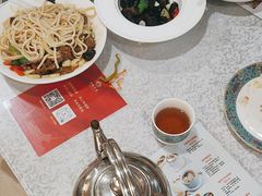 -汗腾格里·风味餐厅(新疆驻京办店)