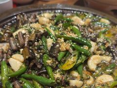 -有红鸡毛店·川菜(建设路店)