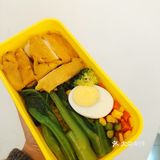 一打开已经非常香，不用20元，里面的料非常足