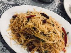 -YI PIN JU 一品居中餐厅 中国超市