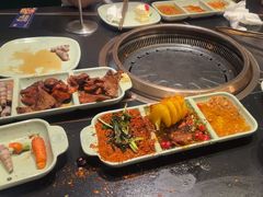 -梨花自助烤肉(西三旗万象汇黑金店)