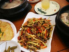 -长寿参鸡汤(朝韩风情街店)