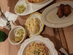 -玛格萝妮比萨屋(四平店)
