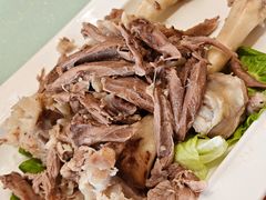 手撕羊腿-皇宫大酒店