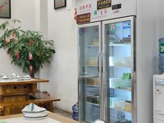 大堂-老表牌·蛙蛙鸡冷锅鱼(成都东站店)
