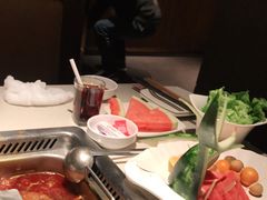 -海底捞火锅鲜切牛肉主题店(长寿路店)