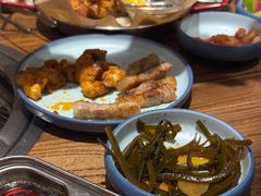 -明洞阿姨·韩式酱蟹烤肉·创意料理(三元桥店)