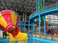 -四季贵州·山地温泉水世界