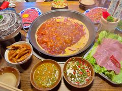 -萍姐火锅·公路夜市(武汉首店)