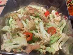 -川堂风·跷脚牛肉·乐山爆炒(宝山日月光店)