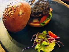 -HIGH FIVE哈福手工汉堡(桂林路店)