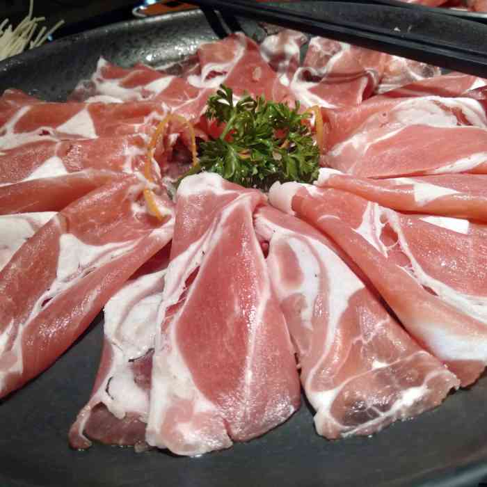 呷哺呷哺(松江九亭店)-"很美味的小火锅,菜品也挺多的!