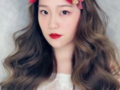 -金夫人化妆摄影职业培训学校