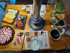 -唯成•韩国炭火烤肉 유성고기