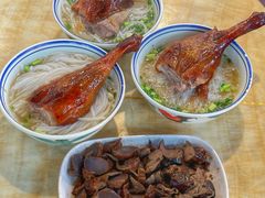 -香辉食馆(新兴路店)