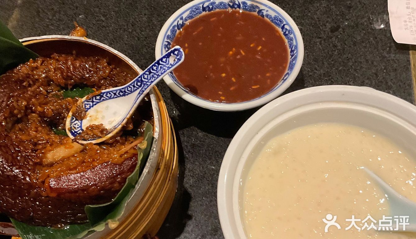 南京大排档江米扣肉美龄粥盐水鸭yyds