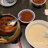 南京大排档江米扣肉美龄粥盐水鸭yyds