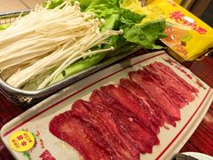 -沙胆彪炭炉牛杂煲(上海日月光广场店)