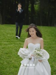 -纪梵希旅拍婚纱摄影(大连总店)