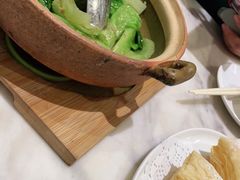 -香港百合居(LCM置汇旭辉广场店)