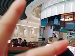 -诚铭记·虾仁汤包·成都小吃(融创店)