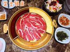 双层肥牛-猪啊牛呀羊啊铜盘烤肉(正大广场店)