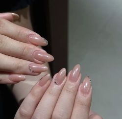 点击看大图 -猪猪女孩日式美睫美甲