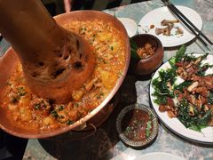 土司铜锅油焖鸡-浩海火燒雲傣家菜(静安芮欧店)